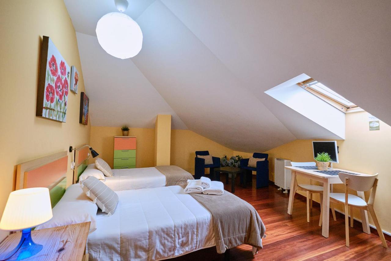 Peregrina Pension 1 O Pedrouzo Εξωτερικό φωτογραφία